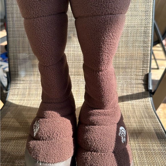 The North Face Women’s US 7 tall winter boots brown - Picture 7 of 9